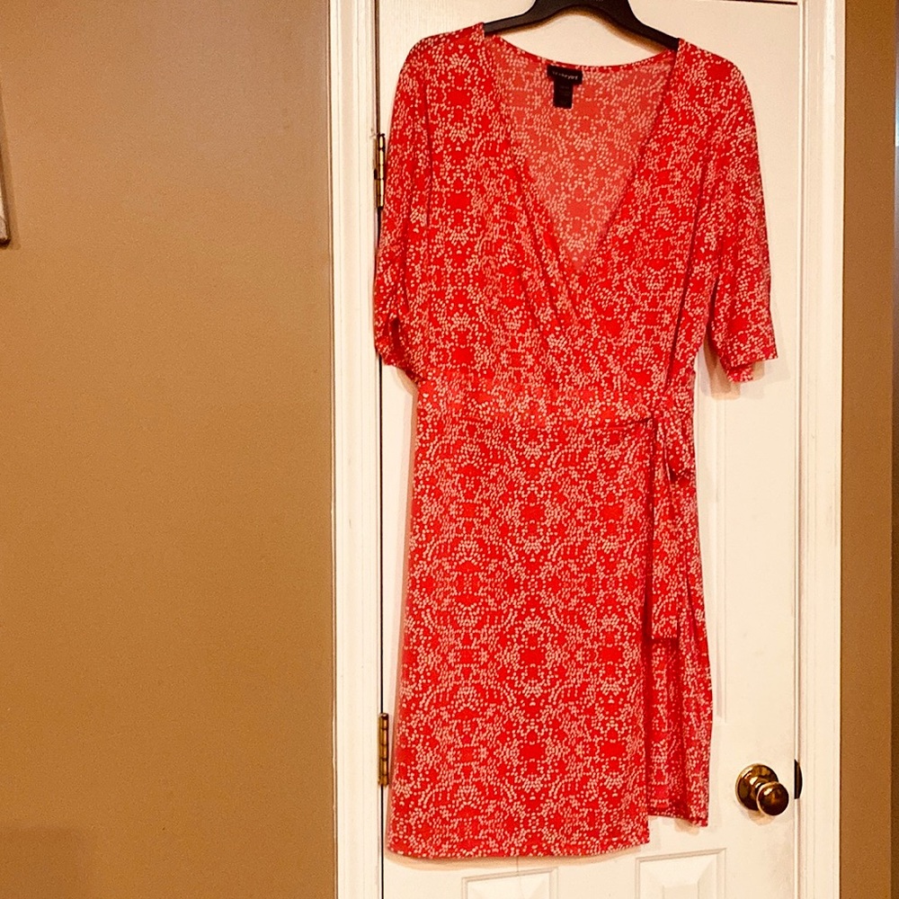 lane Bryant Gorgeous Pink/White Wrap Over Dress. Size  3X ( 22/24).